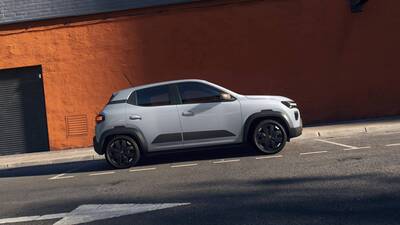 70 ir 100 AG elektromobilis už prieinamą kainą? Taip, tai naujasis „Dacia Spring“!