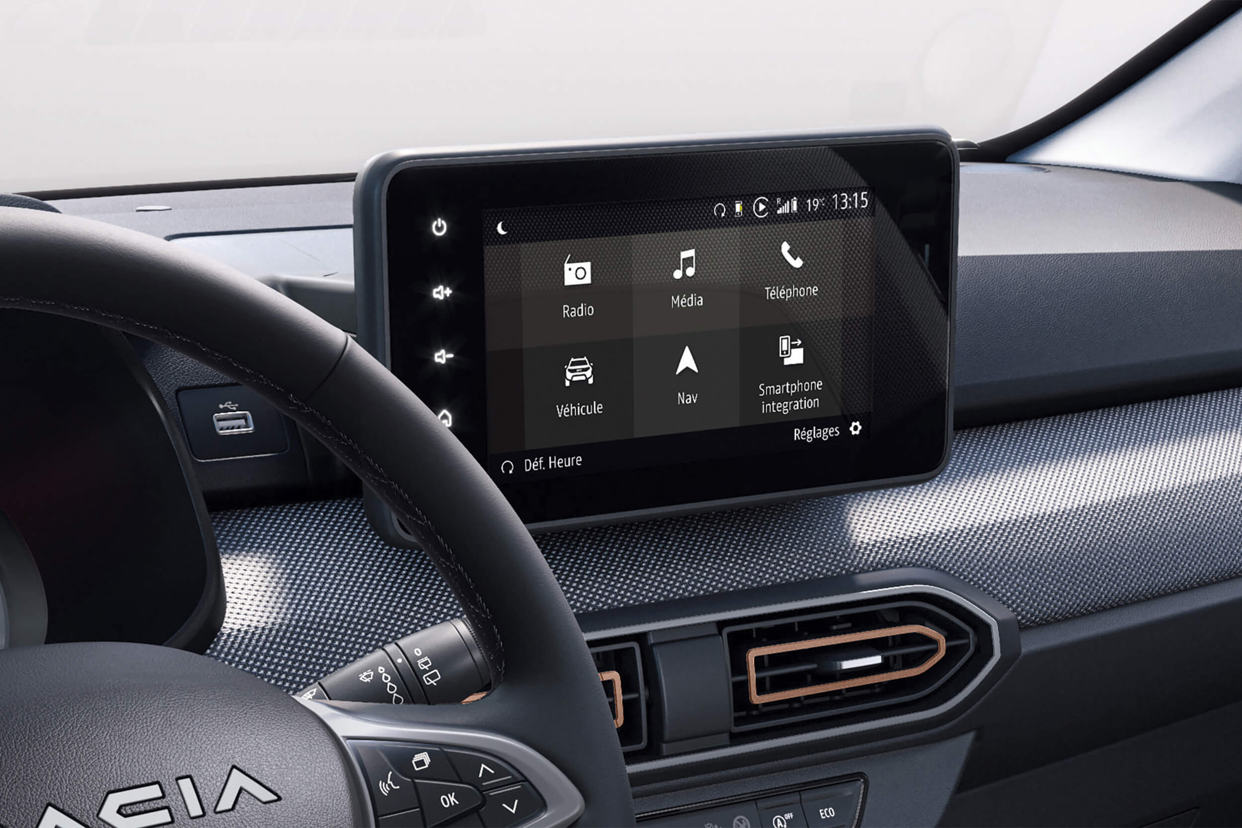 Dacia Sandero Stepway 8 colių centrinis ekranas su MEDIA NAV multimedijos sistema